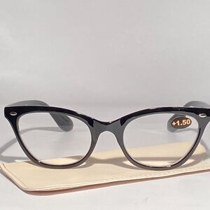 0766 Patty Reading Glasses 1.50 Readers Black Modified Cateye Frames NWT
